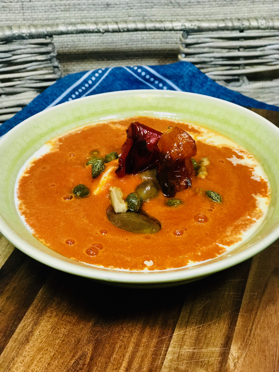 Rajčatová polévka s pečenými paprikami - Metabolic Balance