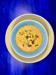 Zeleninové curry (kari) z kozího sýra patří mezi recepty pode principů unikátního stravovacího progamu metabolic balance®. Metabolic balance® je program pro úpravu metabolizmu, zdraví, hubnutí a extra energii
